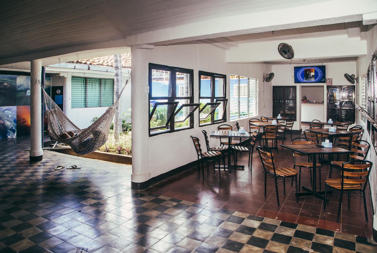 Volcano Hostel Leon Exterior photo